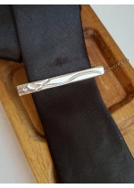 Модерна щипка игла за вратовръзка в сребристо модел Artistic