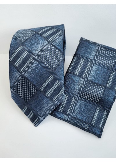 Бизнес клас копринена мъжка вратовръзка и кърпичка в тъмно синьо с геометрични мотиви