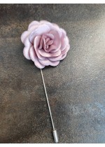 Бутониера за ревер ръчна изработка от сатен цвят Пепел от роза